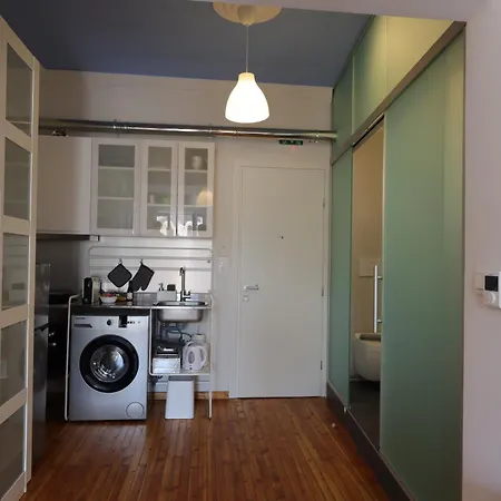 Hippodrome View - Red *