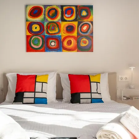 Hippodrome View - Red アパート