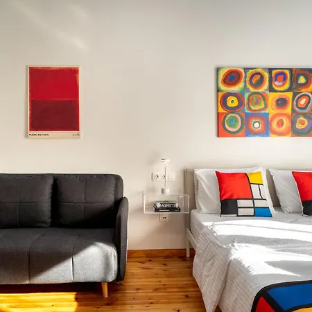 Hippodrome View - Red Apartment