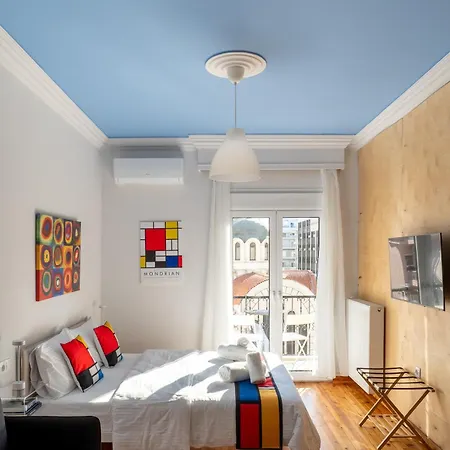 Hippodrome View - Red Apartment *