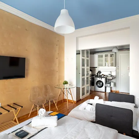 Hippodrome View - Red * テッサロニキ