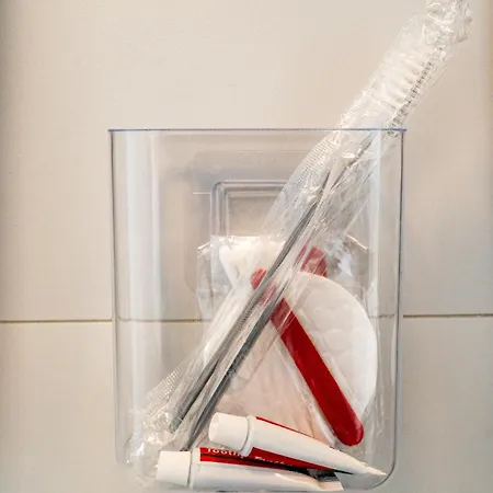 Hippodrome View - Red *