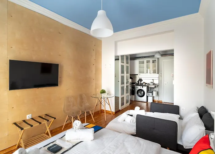 Hippodrome View - Red * 塞萨洛尼基