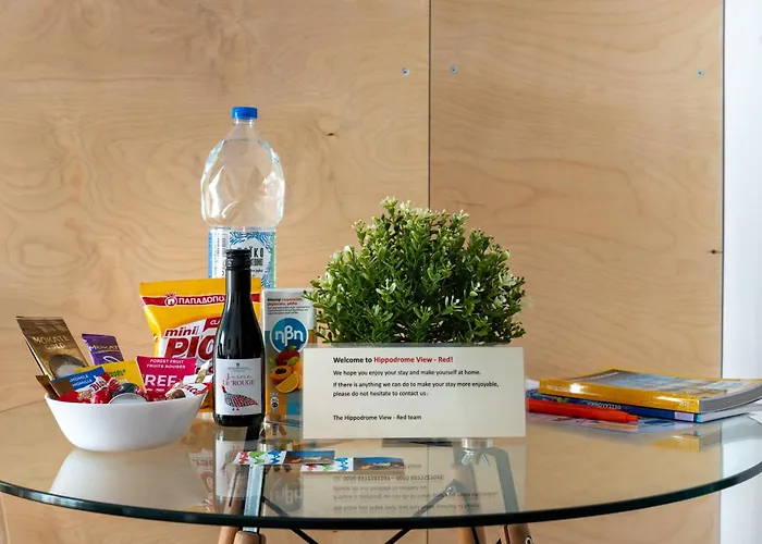 Hippodrome View - Red 塞萨洛尼基